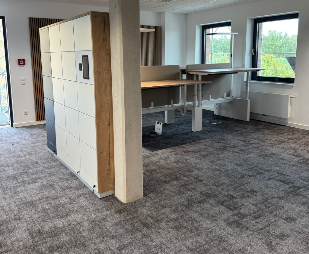 Assmann Bench , Allvia Schließfachschrank - Büroeinrichtung